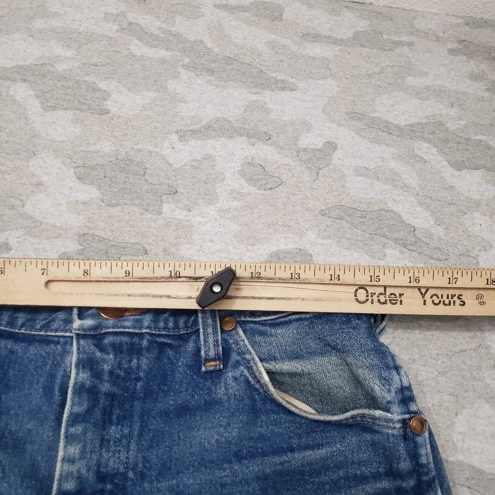 Vintage Wrangler Jeans Mens 32x34 Blue Straight Leg Cowboy Cut Denim Made In USA